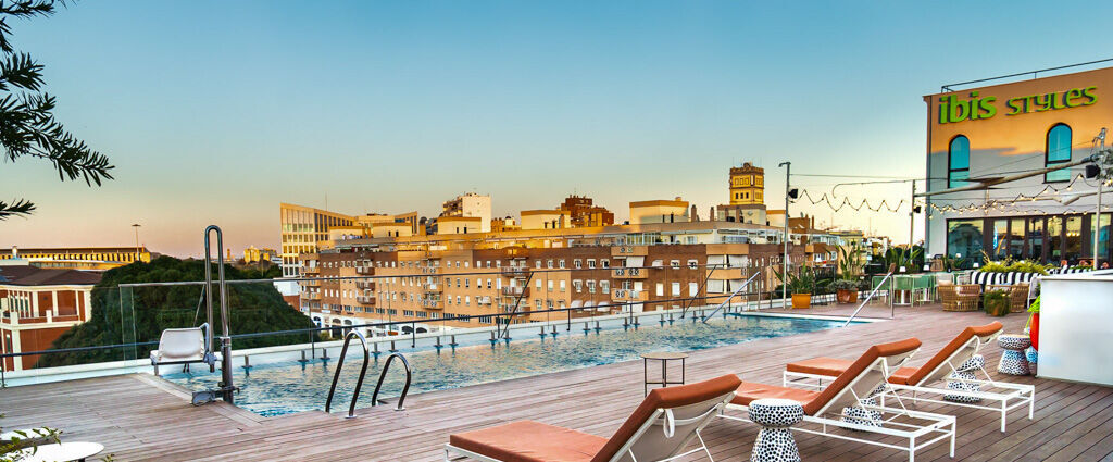 Ibis Styles Sevilla City Santa Justa - Âme sévillane, soleil généreux, escapade cosy au cœur de la Perle d’Andalousie. - Séville, Espagne