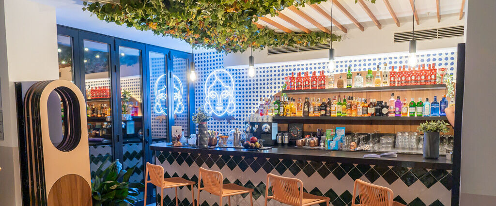 Ibis Styles Sevilla City Santa Justa - Âme sévillane, soleil généreux, escapade cosy au cœur de la Perle d’Andalousie. - Séville, Espagne