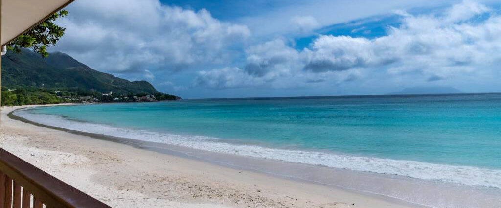 Coral Strand Smart Choice Hotel ★★★★ - Une belle évasion de confort dans l’air délicieux des Seychelles face aux eaux turquoise de Beau Vallon. - Mahé, Seychelles