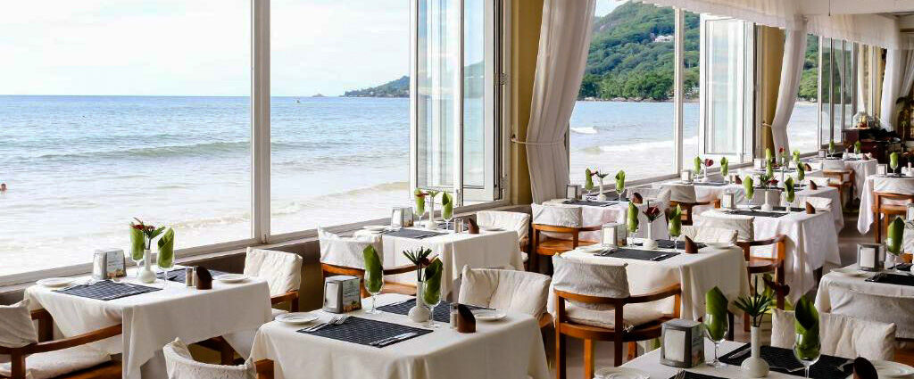 Coral Strand Smart Choice Hotel ★★★★ - Une belle évasion de confort dans l’air délicieux des Seychelles face aux eaux turquoise de Beau Vallon. - Mahé, Seychelles