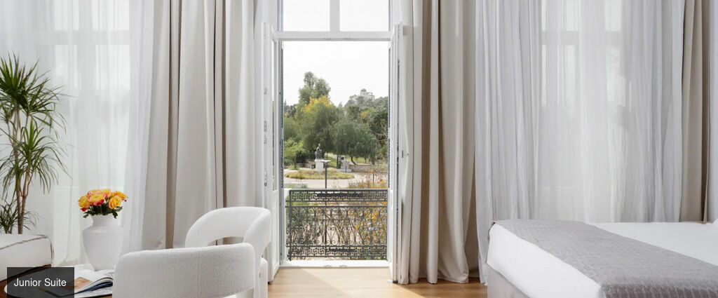 La Divina - Une adresse confidentielle au cœur d’Athènes, entre héritage musical et vues mythiques sur l’Acropole. - Athens, Greece