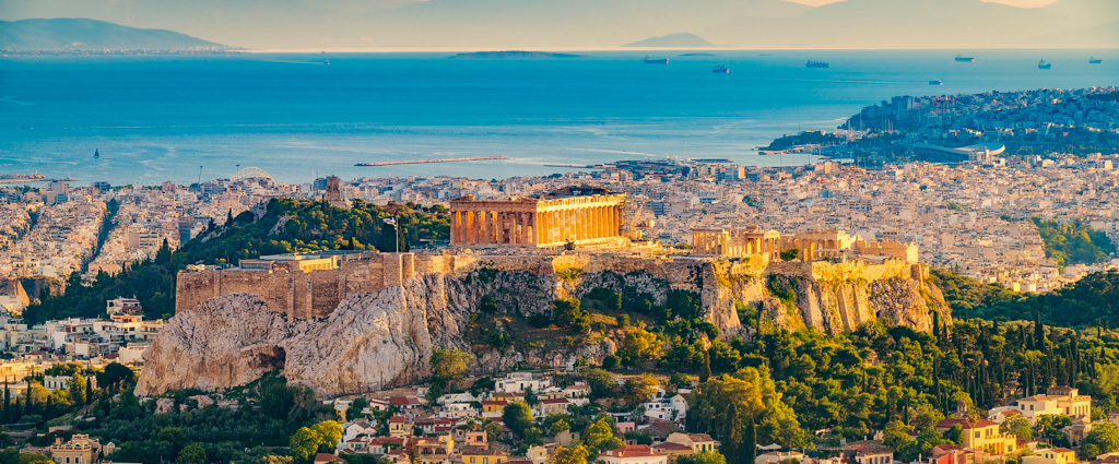 La Divina ★★★★ - Une adresse confidentielle au cœur d’Athènes, entre héritage musical et vues mythiques sur l’Acropole. - Athènes, Grèce