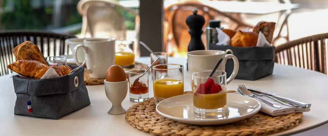 Zenitude Hotel la Valadière ★★★★ - Une parenthèse bien-être aux portes de Montpellier, entre nature et douceur méditerranéenne. - Juvignac, France