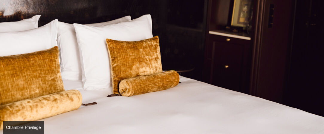 L'Opale Noire ★★★★ - Un écrin confidentiel près du musée d’Orsay, où le luxe feutré sublime la nuit parisienne. - Paris, France