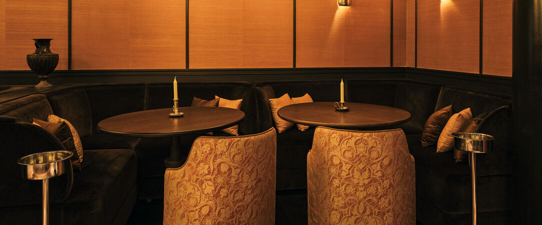 L'Opale Noire ★★★★ - Un écrin confidentiel près du musée d’Orsay, où le luxe feutré sublime la nuit parisienne. - Paris, France