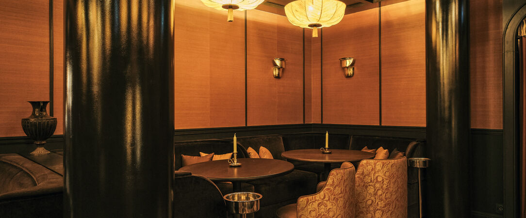 L'Opale Noire ★★★★ - Un écrin confidentiel près du musée d’Orsay, où le luxe feutré sublime la nuit parisienne. - Paris, France