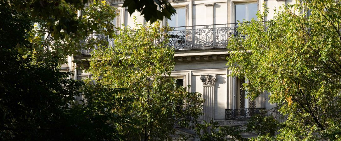 Hôtel Léna - Une adresse parisienne au charme Art Déco, bien située sur le boulevard Magenta, entre élégance intime et esprit de quartier. - Paris, France