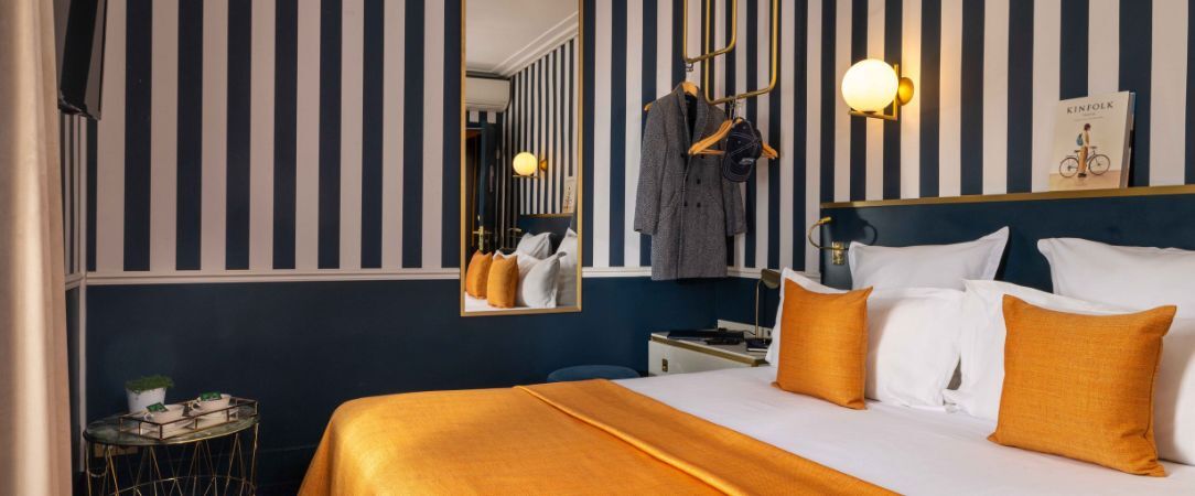 Hôtel Léna - Une adresse parisienne au charme Art Déco, bien située sur le boulevard Magenta, entre élégance intime et esprit de quartier. - Paris, France