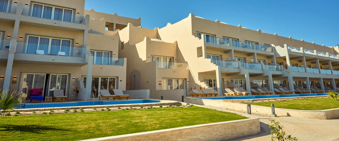 Diamond Beach by Pearl Resorts ★★★★★ - Adults only - Une échappée balnéaire sur les rives de la mer Rouge alliant élégance andalouse et paysages vibrants. - El Qoseir, Égypte