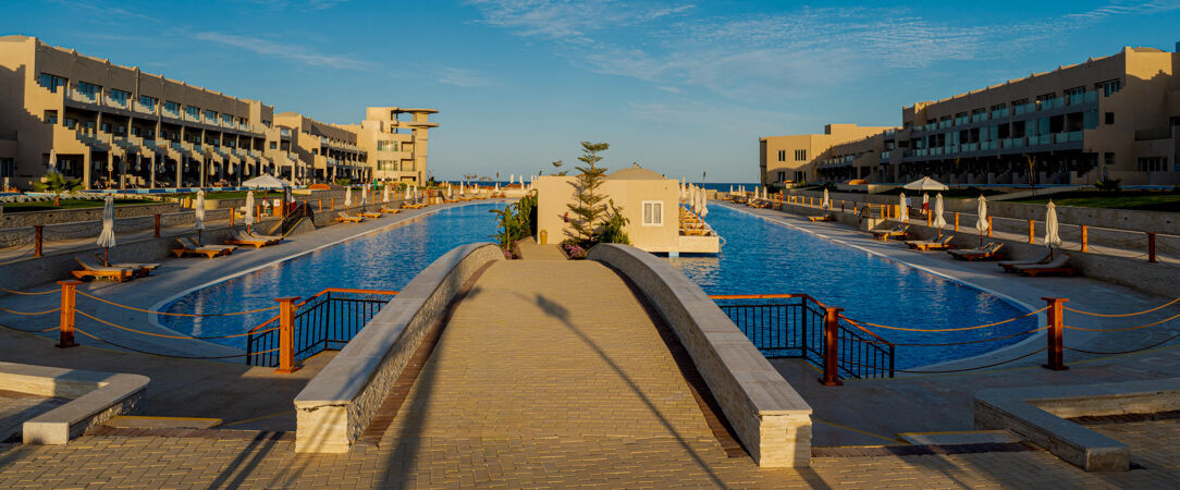 Diamond Beach by Pearl Resorts ★★★★★ - Adults only - Une échappée balnéaire sur les rives de la mer Rouge alliant élégance andalouse et paysages vibrants. - El Qoseir, Égypte
