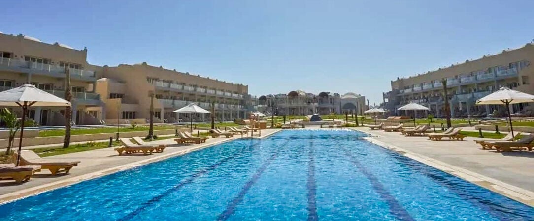 Diamond Beach by Pearl Resorts ★★★★★ - Adults only - Une échappée balnéaire sur les rives de la mer Rouge alliant élégance andalouse et paysages vibrants. - El Qoseir, Égypte