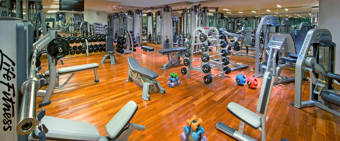 La Cigale Hotel Managed by Accor ★★★★★ - L’élégance d’un grand hôtel urbain à Doha, entre lignes contemporaines et art de vivre raffiné. - Doha, Qatar