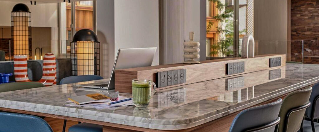 Tribe Paris Pantin ★★★★ - Une adresse urbaine et conviviale aux portes de Paris, portée par l’énergie créative de la signature TRIBE. - Pantin, France