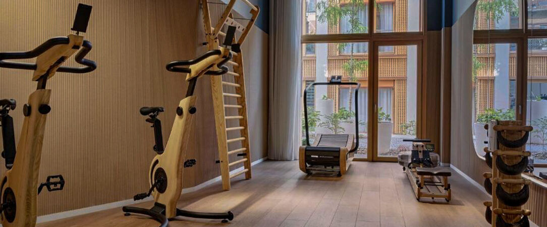 Tribe Paris Pantin ★★★★ - Une adresse urbaine et conviviale aux portes de Paris, portée par l’énergie créative de la signature TRIBE. - Pantin, France