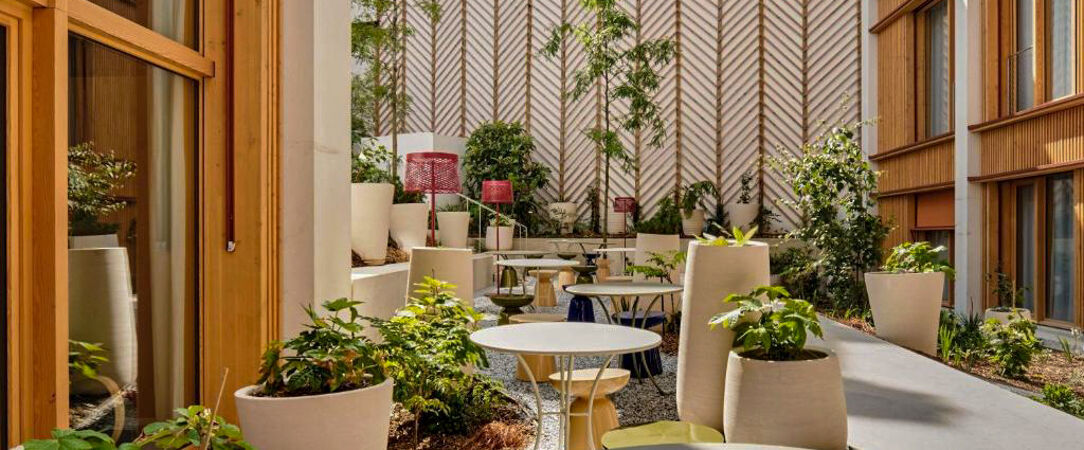 TRIBE Paris Pantin ★★★★ - Une adresse urbaine et conviviale aux portes de Paris, portée par l’énergie créative de la signature TRIBE. - Pantin, France