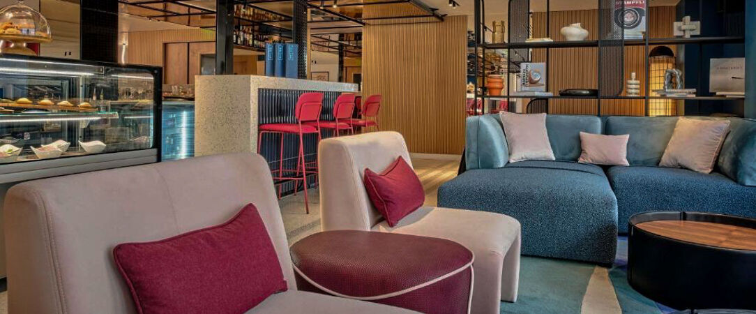 TRIBE Paris Pantin ★★★★ - Une adresse urbaine et conviviale aux portes de Paris, portée par l’énergie créative de la signature TRIBE. - Pantin, France