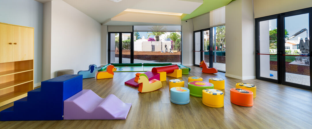 Jupiter Albufeira Hotel - Family & Fun ★★★★★ - Une adresse familiale en Algarve, pensée pour partager des vacances ensoleillées entre détente, loisirs et douceur de vivre. - Algarve, Portugal