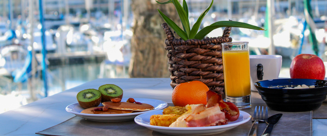 The Originals Hotels Neptune Montpellier Sud - Hôtel de charme, confort généreux entre mer et lagune, aux portes de Montpellier. - Montpellier, France