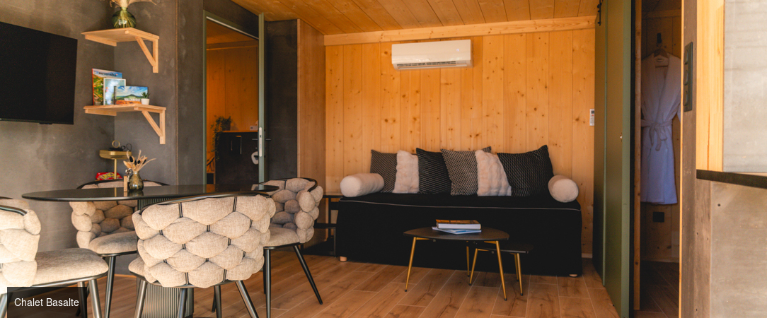 Les Terrasses du Grillon - Votre chalet en pleine nature et au cœur des volcans d’Auvergne, dans une ambiance paisible. - Puy-de-Dôme, France