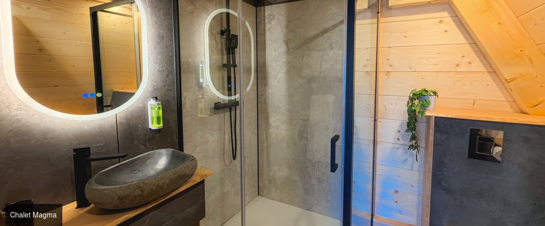 Les Terrasses du Grillon - Votre chalet en pleine nature et au cœur des volcans d’Auvergne, dans une ambiance paisible. - Puy-de-Dôme, France