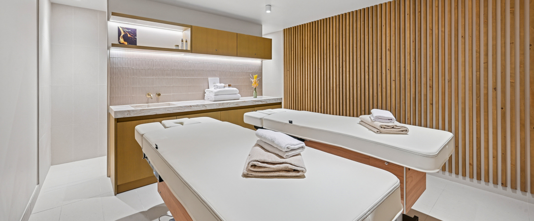 Mercure Paris Vaugirard Porte de Versailles ★★★★ - Un hôtel contemporain aux portes de Paris, entre énergie urbaine et confort feutré. - Paris, France