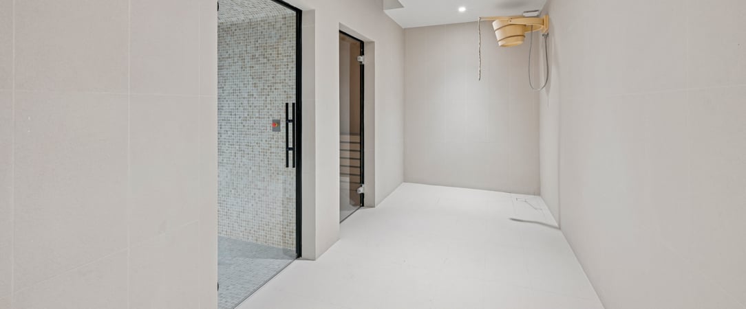 Mercure Paris Vaugirard Porte de Versailles ★★★★ - Un hôtel contemporain aux portes de Paris, entre énergie urbaine et confort feutré. - Paris, France