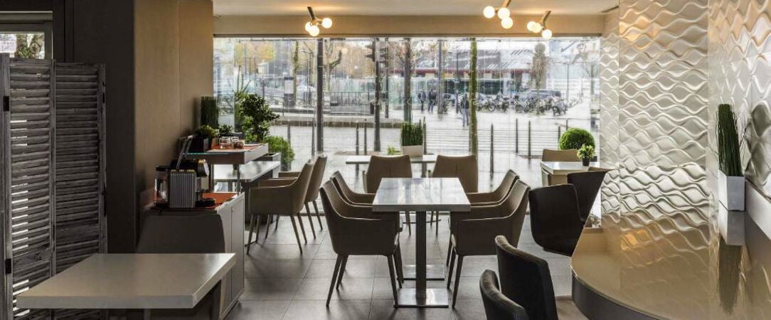 Mercure Paris Vaugirard Porte de Versailles ★★★★ - Un hôtel contemporain aux portes de Paris, entre énergie urbaine et confort feutré. - Paris, France