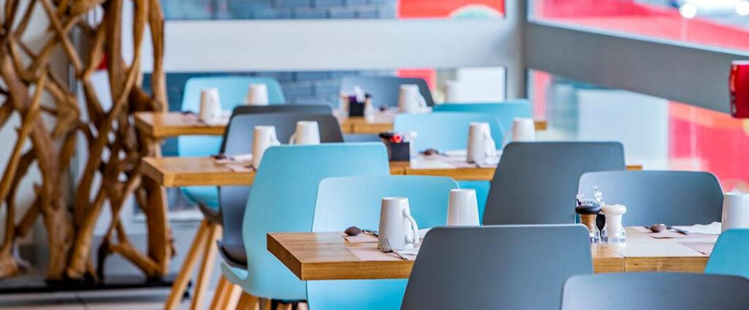 Mercure Paris Vaugirard Porte de Versailles ★★★★ - Un hôtel contemporain aux portes de Paris, entre énergie urbaine et confort feutré. - Paris, France