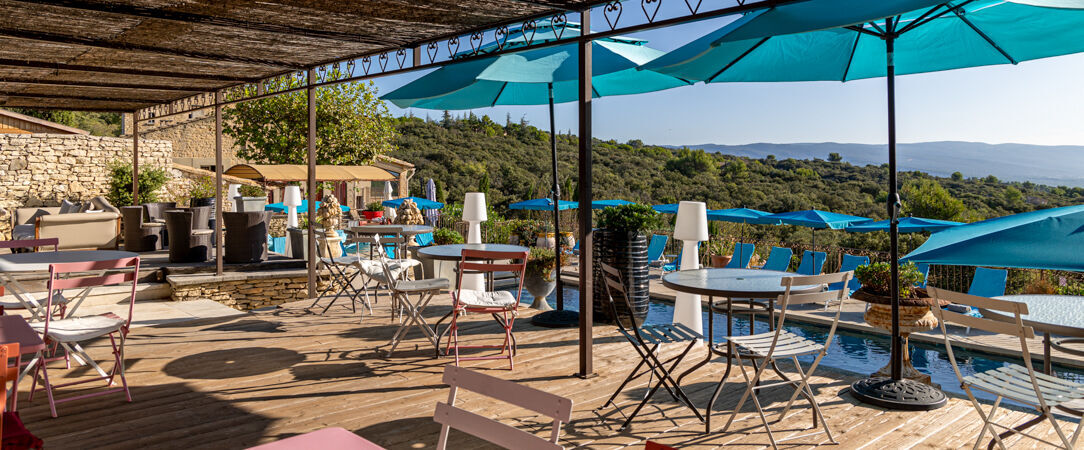 Le Palais D'Aglaé ★★★★ - Vue panoramique étoilée sur le Luberon et les Alpilles. - Gordes, France