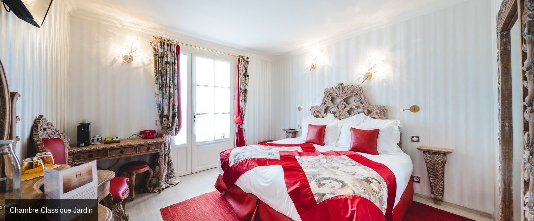 Le Palais D'Aglaé ★★★★ - Vue panoramique étoilée sur le Luberon et les Alpilles. - Gordes, France