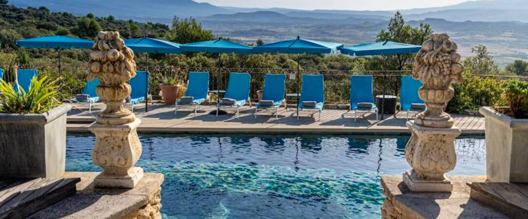 Le Palais D'Aglaé ★★★★ - Vue panoramique étoilée sur le Luberon et les Alpilles. - Gordes, France