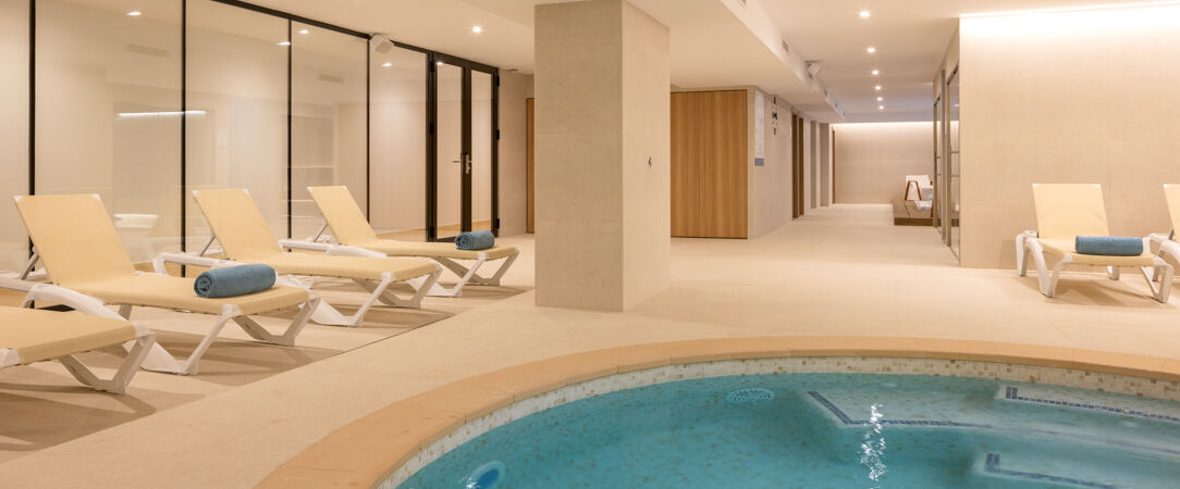 Hotel htop Jadhe ★★★★ - Détente et lâcher-prise, confort généreux sous le soleil de la Costa Catalana. - Province de Barcelone, Espagne