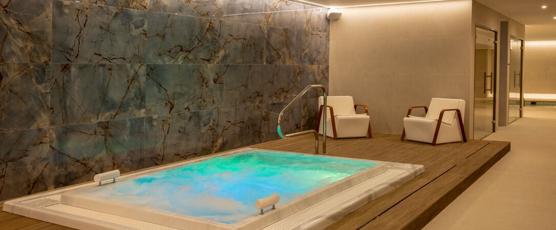Hotel htop Jadhe ★★★★ - Détente et lâcher-prise, confort généreux sous le soleil de la Costa Catalana. - Province de Barcelone, Espagne