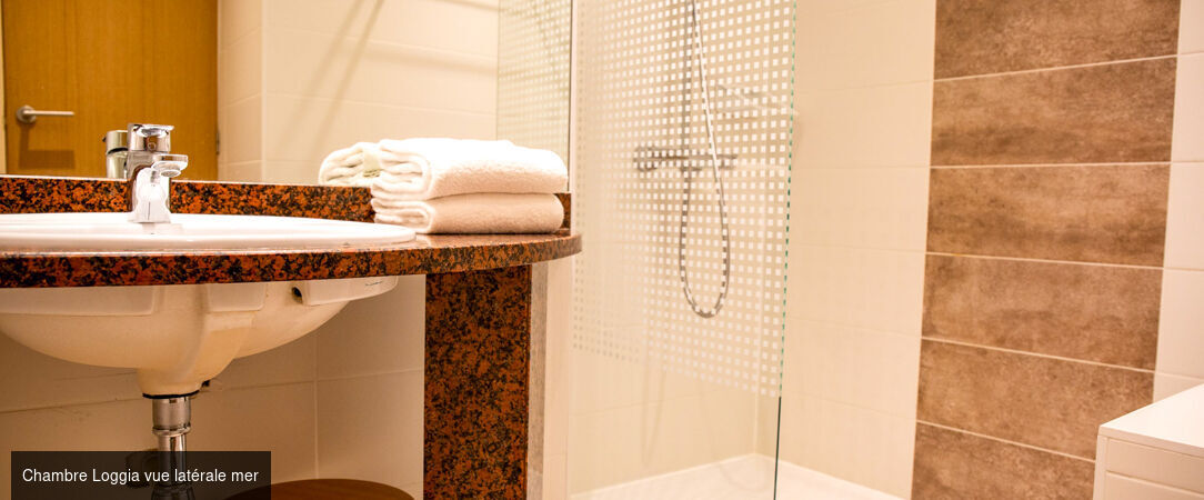 Grand Hôtel Du Lido ★★★★ - Confort balnéaire et vues marines sur la côte Vermeille. - Argelès-sur-Mer, France