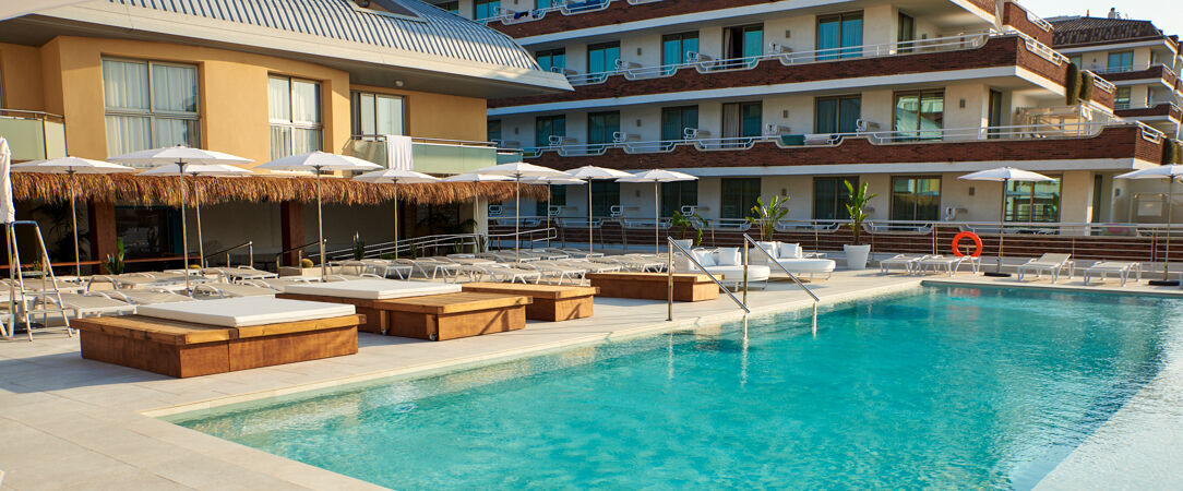 DWO Sirius ★★★★ - Une adresse lumineuse en front de mer sur la Costa Brava, entre douceur méditerranéenne et escapade ensoleillée. - Santa Susanna, Espagne