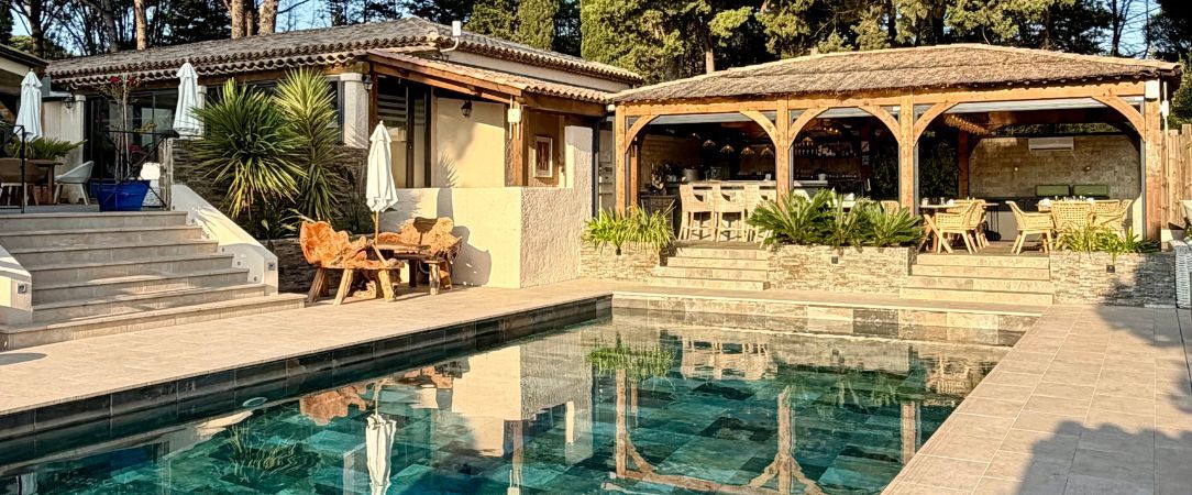 La Villa Dune Hôtel & Spa Saint Tropez ★★★★ - Une adresse confidentielle à l’entrée de Saint-Tropez, entre douceur méditerranéenne et élégance balnéaire. - Saint-Tropez, France