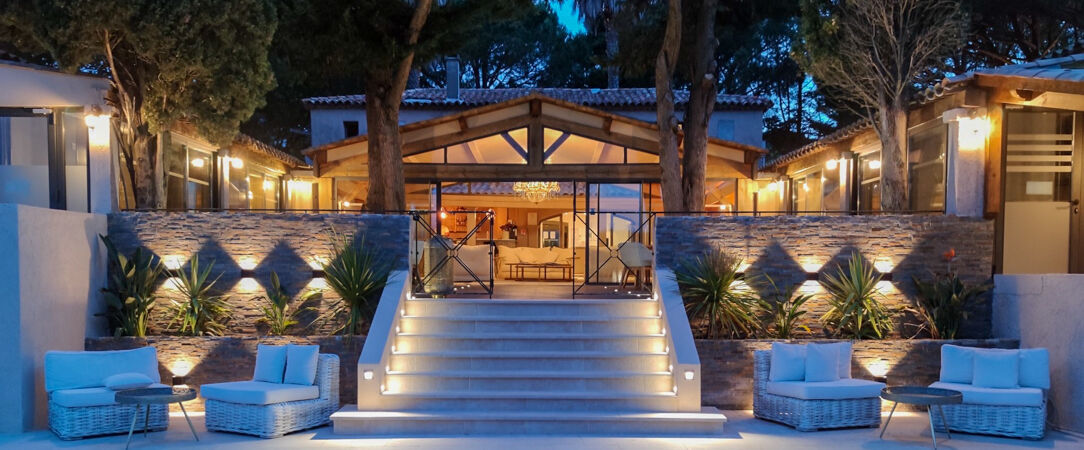 La Villa Dune Hôtel & Spa Saint Tropez ★★★★ - Une adresse confidentielle à l’entrée de Saint-Tropez, entre douceur méditerranéenne et élégance balnéaire. - Saint-Tropez, France