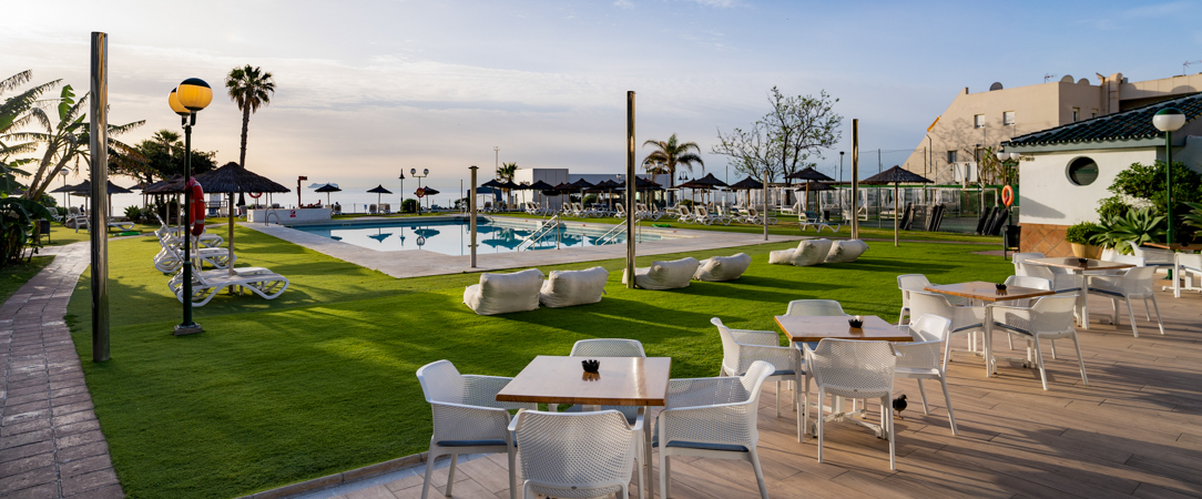 Hotel La Barracuda - En famille sous le soleil de Torremolinos au bord de la mer. - Andalusia, Spain
