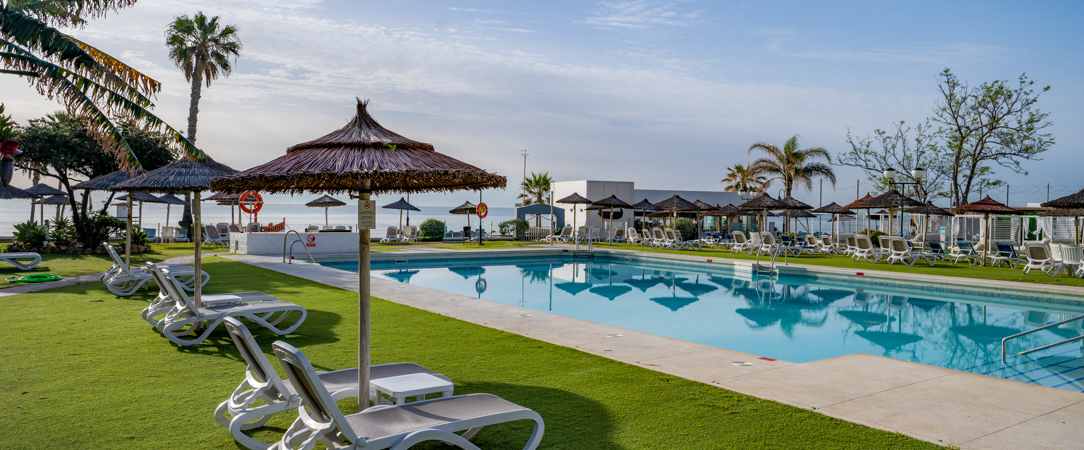 Hotel La Barracuda - En famille sous le soleil de Torremolinos au bord de la mer. - Andalusia, Spain