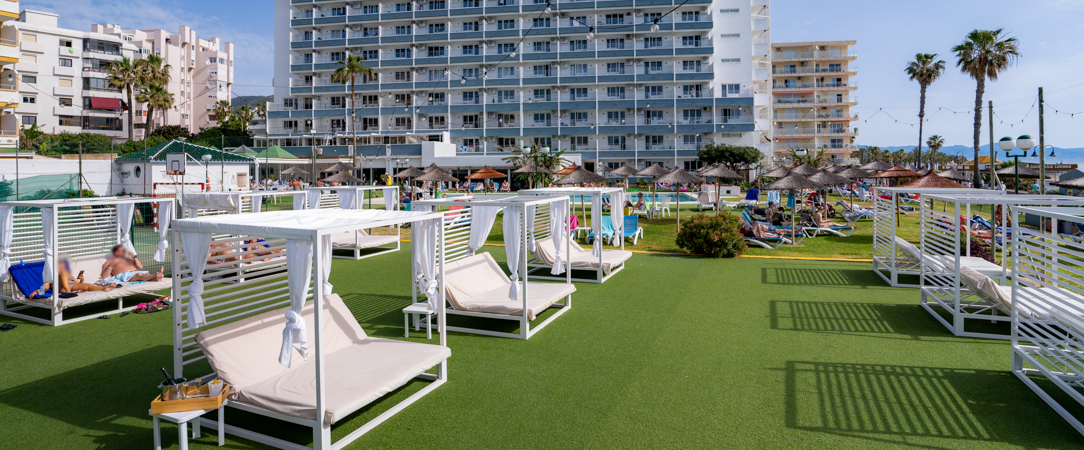 Hotel La Barracuda - En famille sous le soleil de Torremolinos au bord de la mer. - Andalusia, Spain