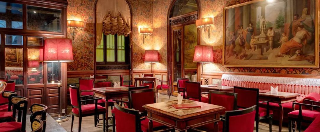 Grand Hotel Plaza ★★★★★ - Un palais romain chargé d’Histoire, entre faste aristocratique et élégance intemporelle au cœur de la Ville Éternelle. - Rome, Italy