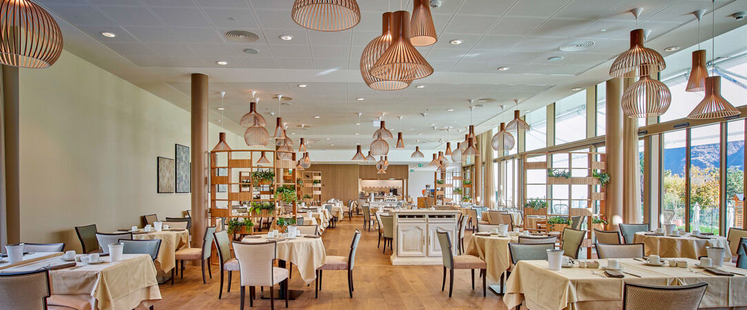 Hôtel des Bains de Saillon ★★★★ - Un refuge thermal au cœur du Valais, où l’eau chaude dialogue avec les sommets alpins. - Saillon, Suisse