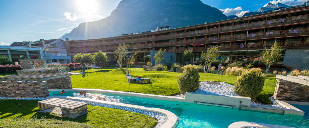 Hôtel des Bains de Saillon ★★★★ - Un refuge thermal au cœur du Valais, où l’eau chaude dialogue avec les sommets alpins. - Saillon, Suisse
