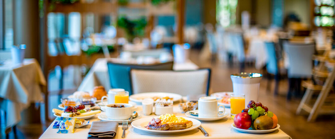 Hôtel des Bains de Saillon ★★★★ - Un refuge thermal au cœur du Valais, où l’eau chaude dialogue avec les sommets alpins. - Saillon, Suisse