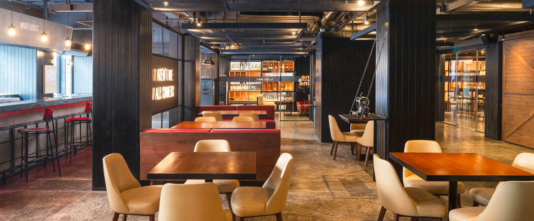 Radisson RED Phuket Patong Beach ★★★★★ - Expérience balnéaire en Thaïlande, entre luxe et design. - Phuket, Thailand