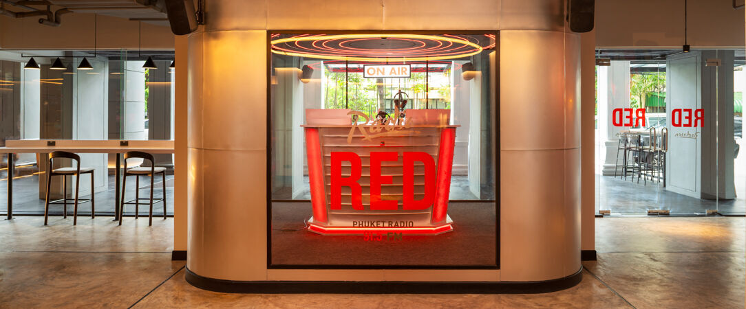 Radisson RED Phuket Patong Beach ★★★★★ - Expérience balnéaire en Thaïlande, entre luxe et design. - Phuket, Thailand