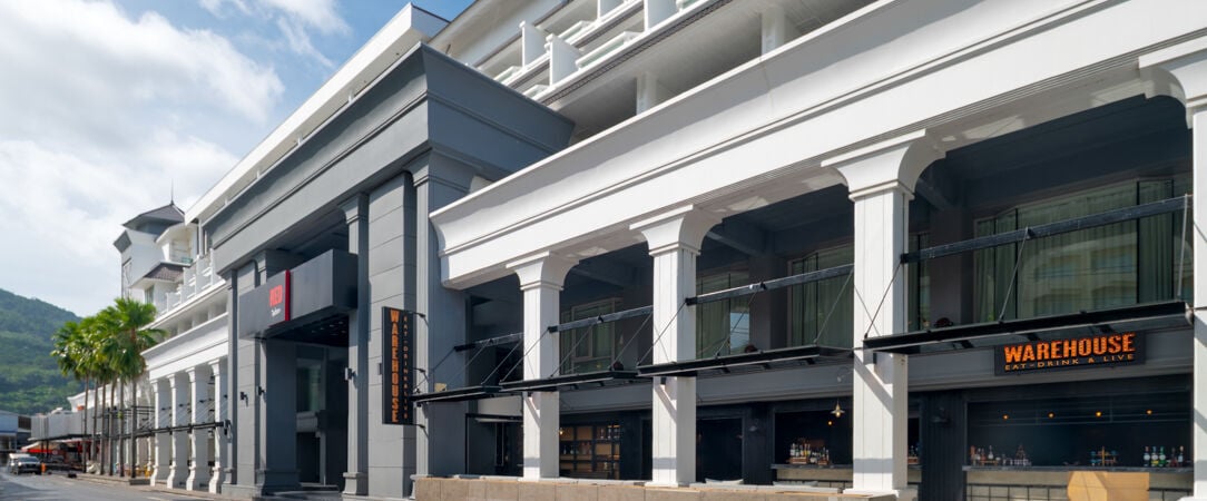 Radisson RED Phuket Patong Beach ★★★★★ - Expérience balnéaire en Thaïlande, entre luxe et design. - Phuket, Thaïlande