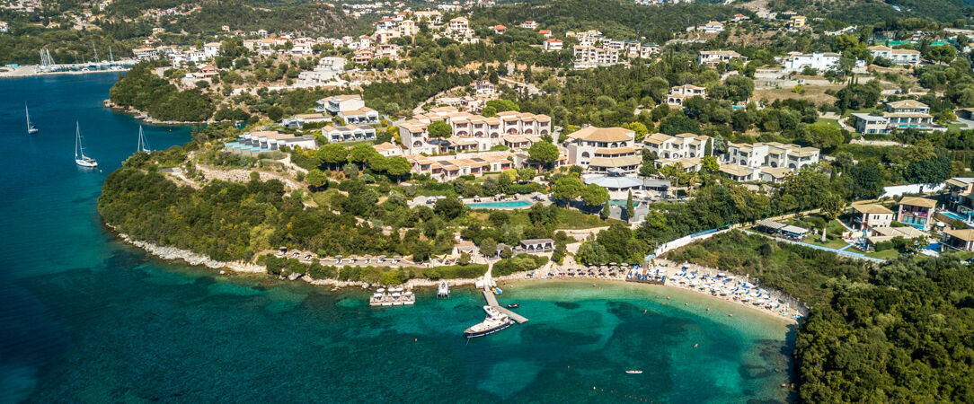 Mövenpick Resort Agios Nikolaos Sivota ★★★★★ - Un élégant boutique-resort sous le soleil grec, posé au-dessus d’une baie turquoise en Épire signé Mövenpick. - Sivota, Greece