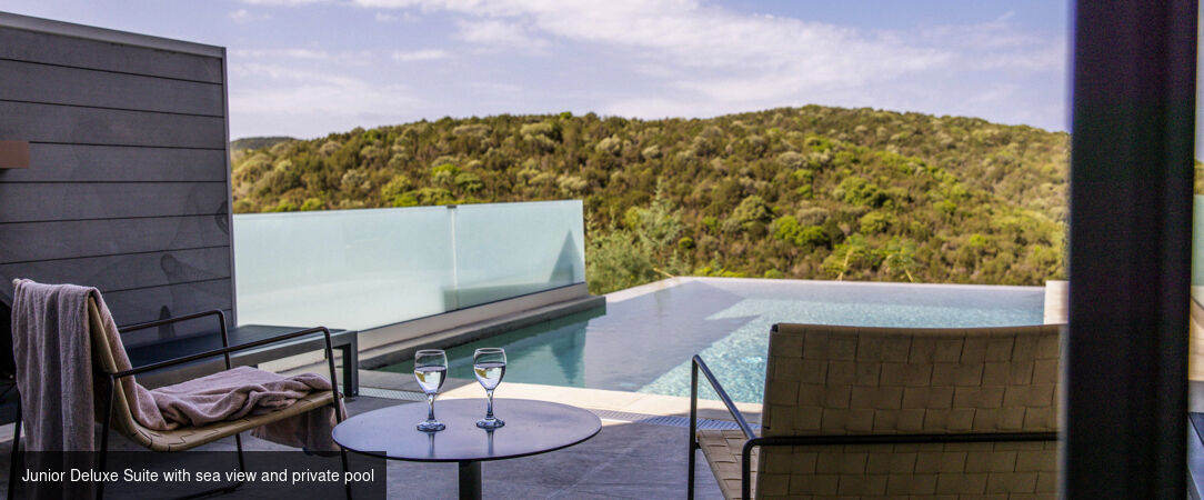 Mövenpick Resort Agios Nikolaos Sivota ★★★★★ - Un élégant boutique-resort sous le soleil grec, posé au-dessus d’une baie turquoise en Épire signé Mövenpick. - Sivota, Greece