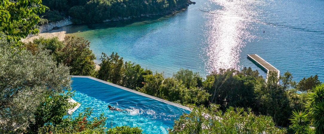 Mövenpick Resort Agios Nikolaos Sivota ★★★★★ - Un élégant boutique-resort sous le soleil grec, posé au-dessus d’une baie turquoise en Épire signé Mövenpick. - Sivota, Greece